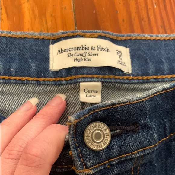 Abercrombie Women's Blue Denim Shorts - Picture 2 of 3